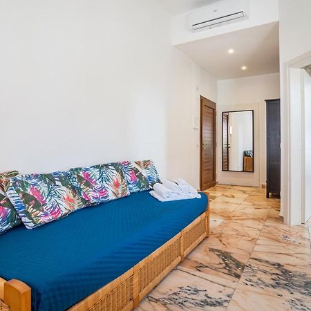Lovely Apartment X5 W/ Terrace & Private Parking Специя Екстериор снимка